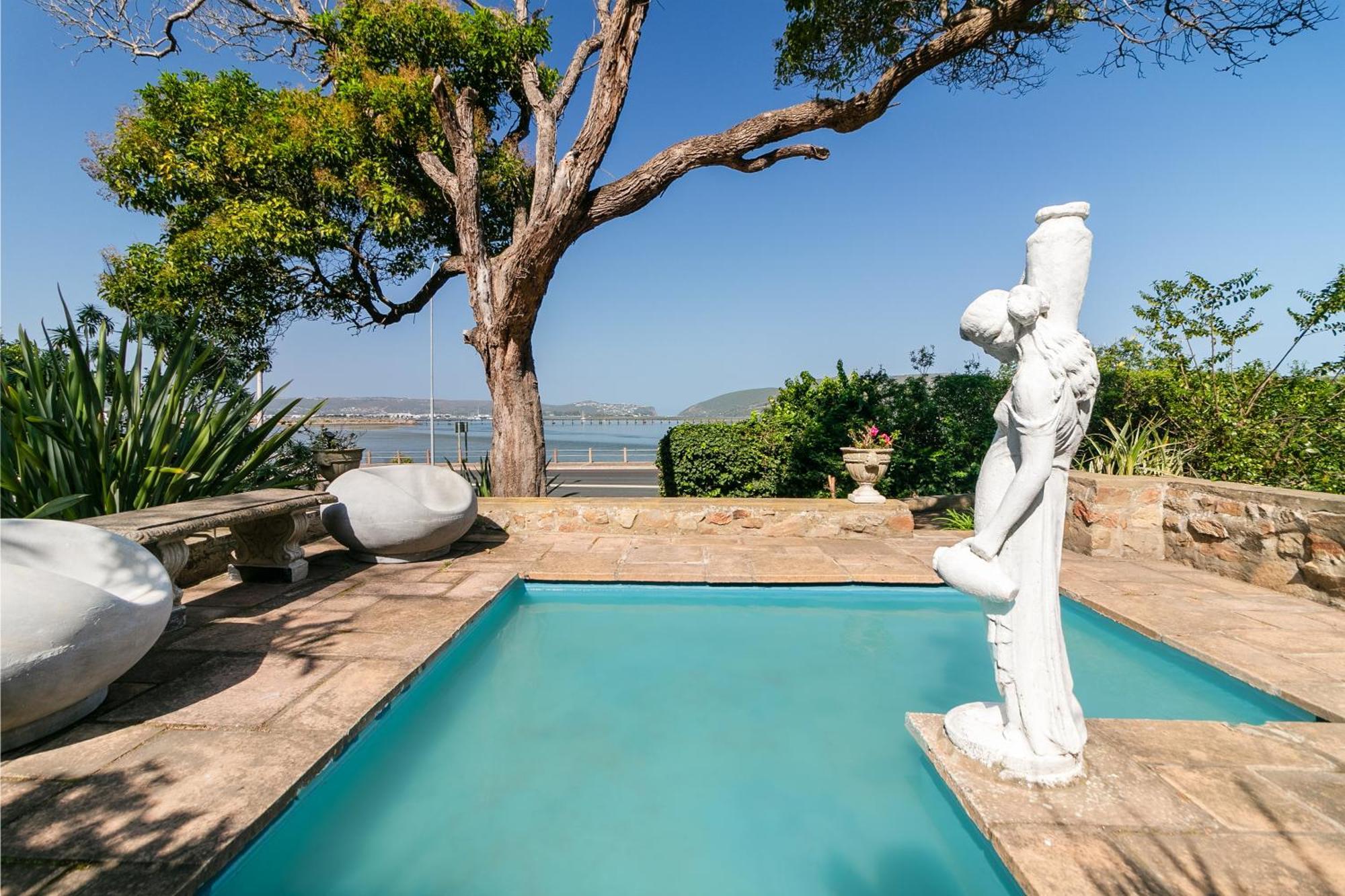 Phoenix Lodge And Waterside Accommodation Knysna Bagian luar foto