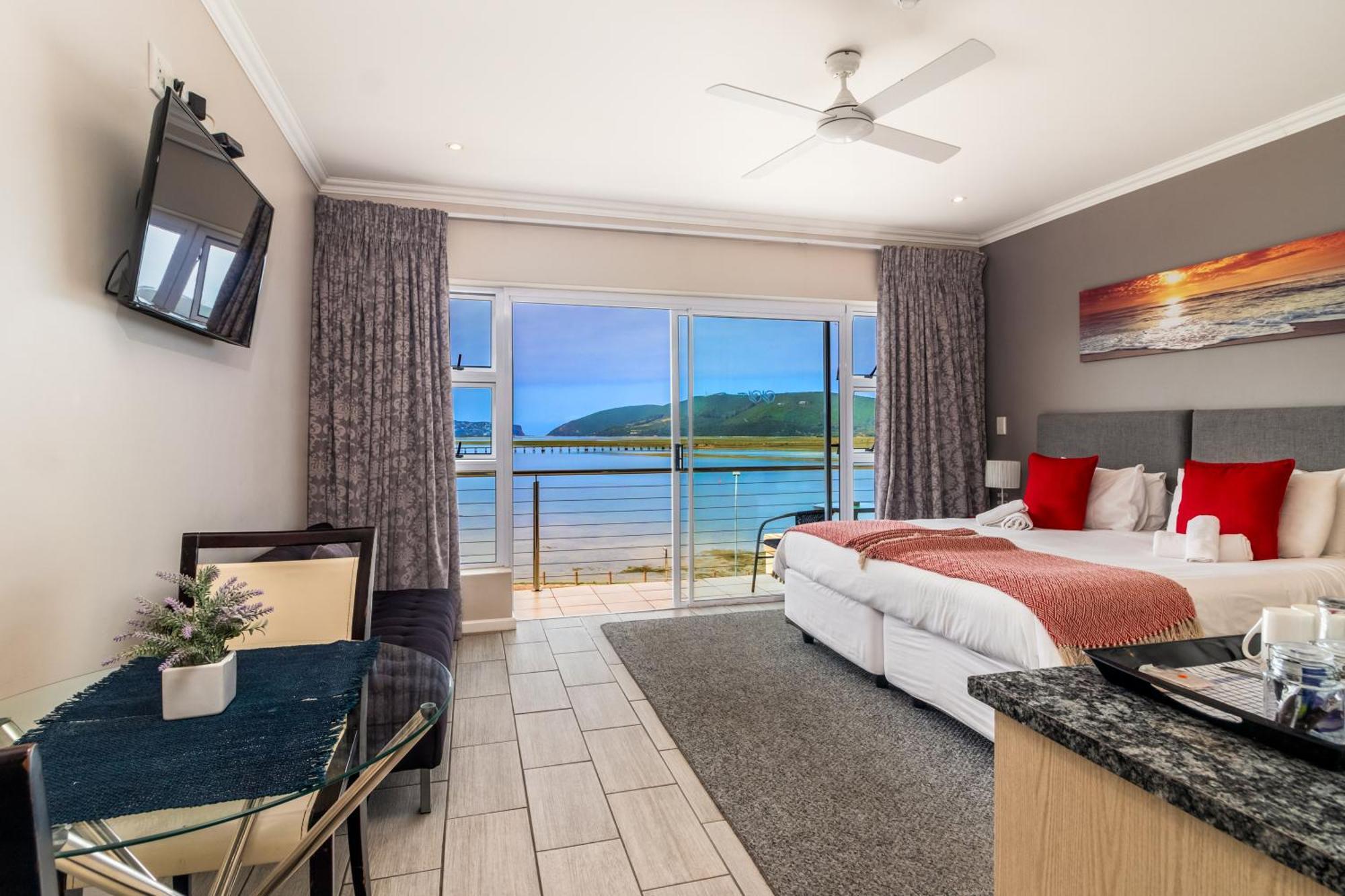 Phoenix Lodge And Waterside Accommodation Knysna Bagian luar foto