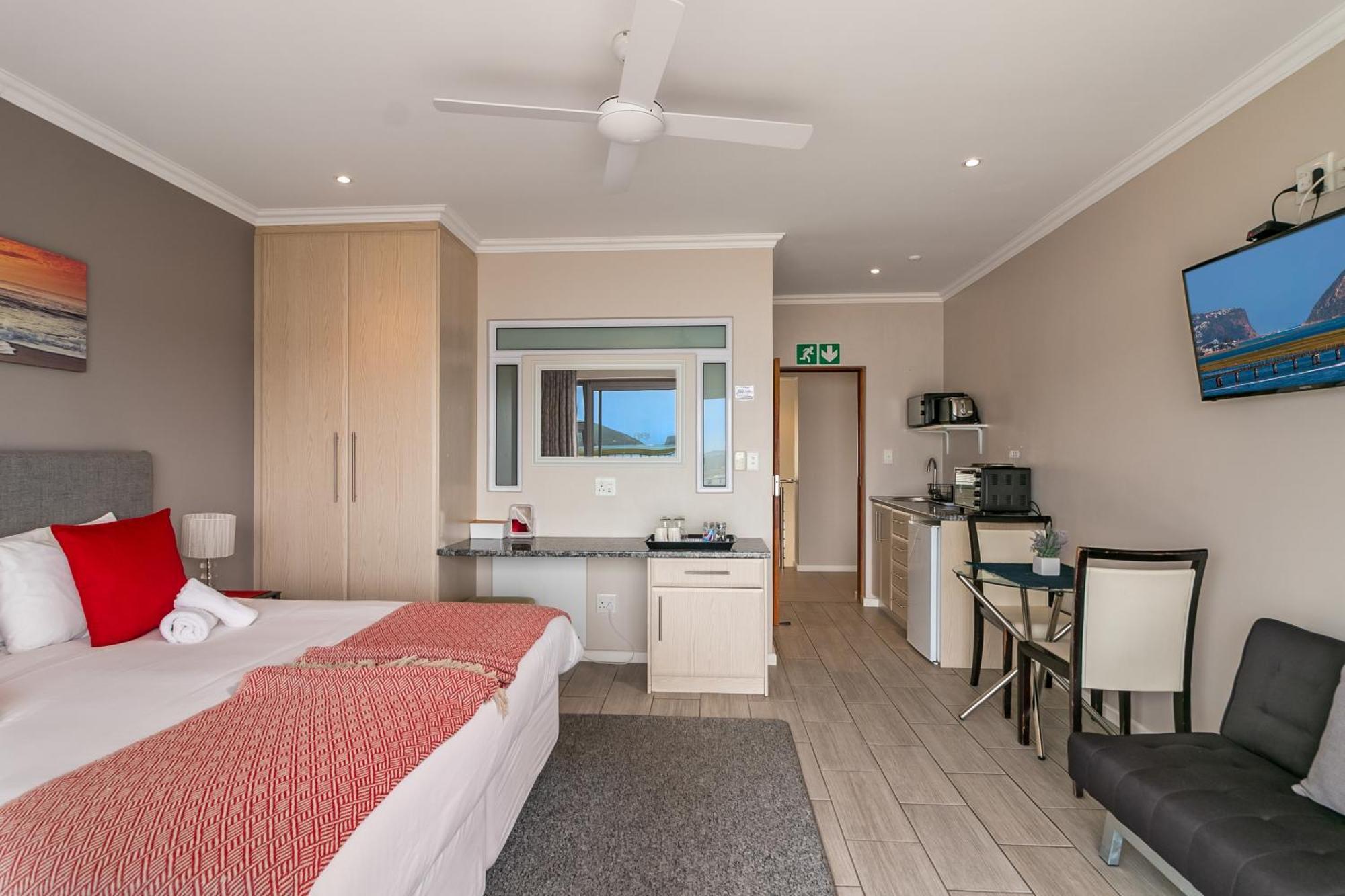 Phoenix Lodge And Waterside Accommodation Knysna Bagian luar foto