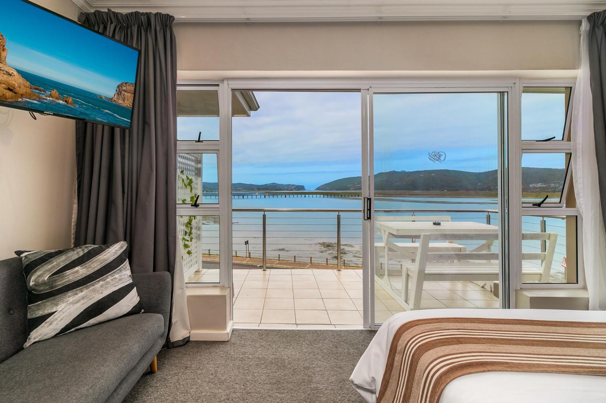 Phoenix Lodge And Waterside Accommodation Knysna Bagian luar foto