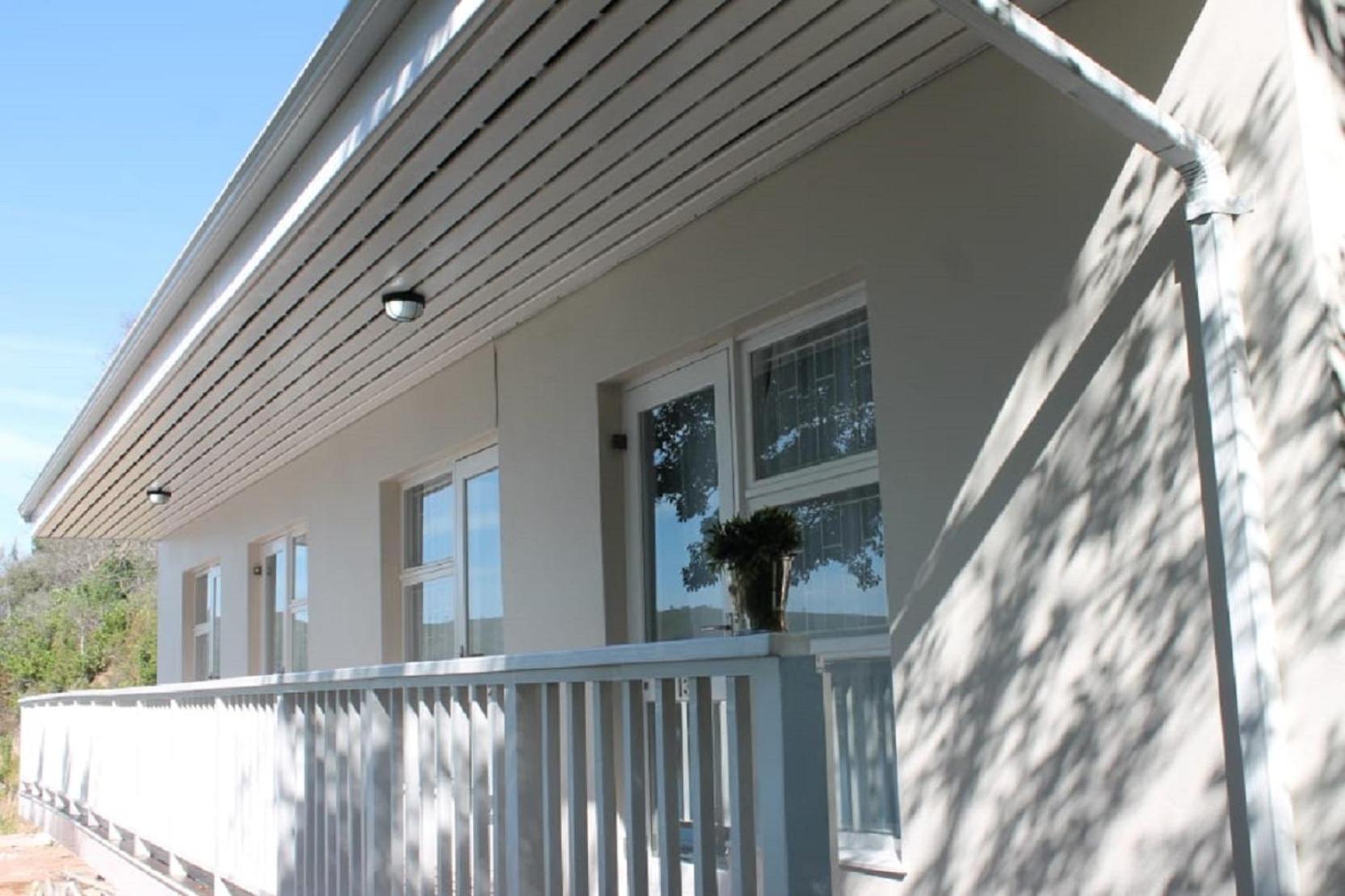 Phoenix Lodge And Waterside Accommodation Knysna Bagian luar foto